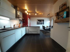 Ferienwohnung 75m² Terrasse Parkplatz WallBox Nürburgring